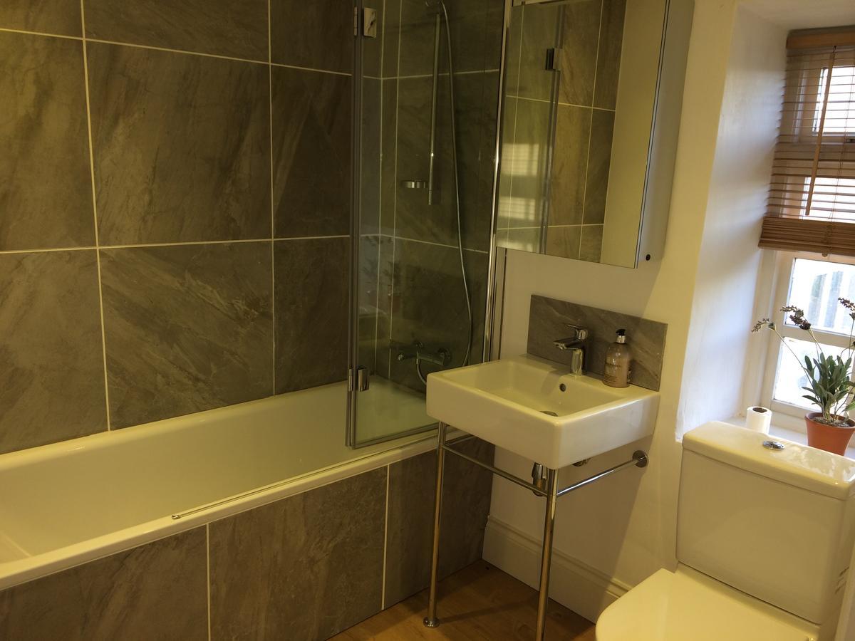 Huxham Farmhouse Bed and Breakfast East Pennard Esterno foto