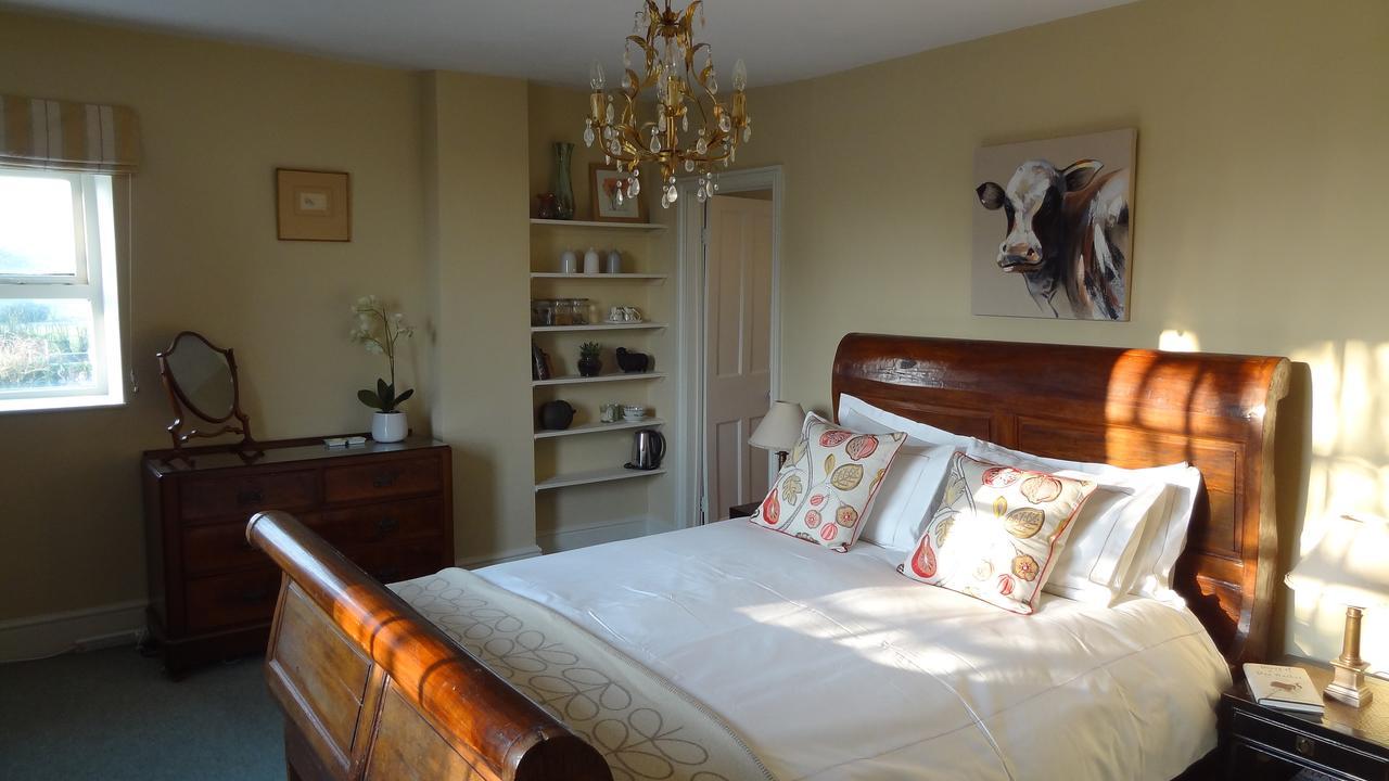 Huxham Farmhouse Bed and Breakfast East Pennard Esterno foto
