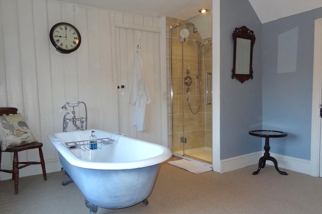 Huxham Farmhouse Bed and Breakfast East Pennard Esterno foto