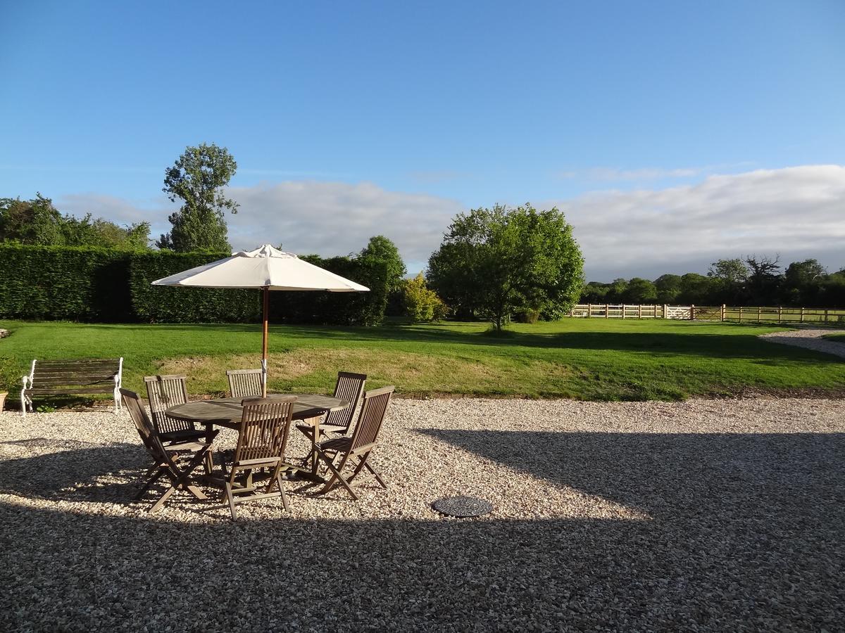 Huxham Farmhouse Bed and Breakfast East Pennard Esterno foto