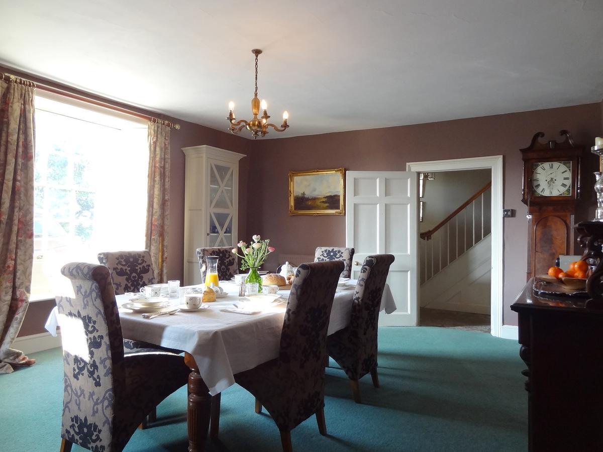 Huxham Farmhouse Bed and Breakfast East Pennard Esterno foto