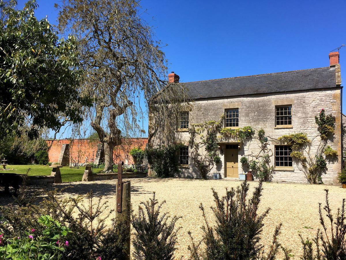 Huxham Farmhouse Bed and Breakfast East Pennard Esterno foto