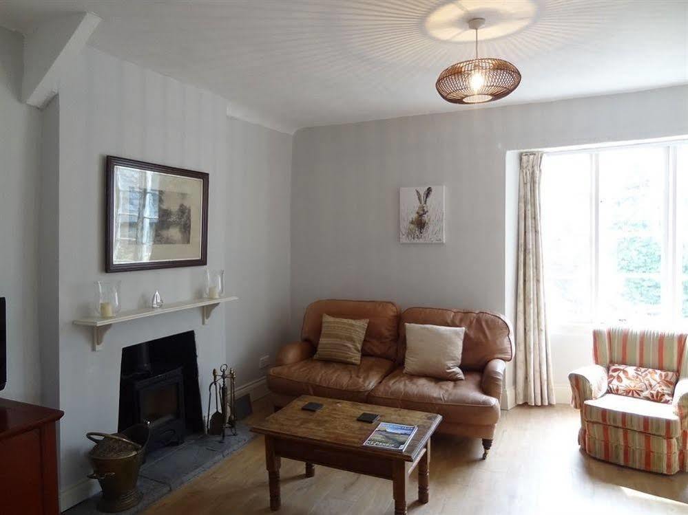 Huxham Farmhouse Bed and Breakfast East Pennard Esterno foto