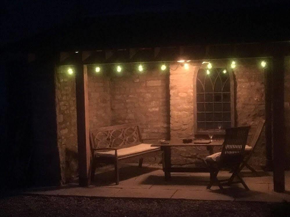 Huxham Farmhouse Bed and Breakfast East Pennard Esterno foto